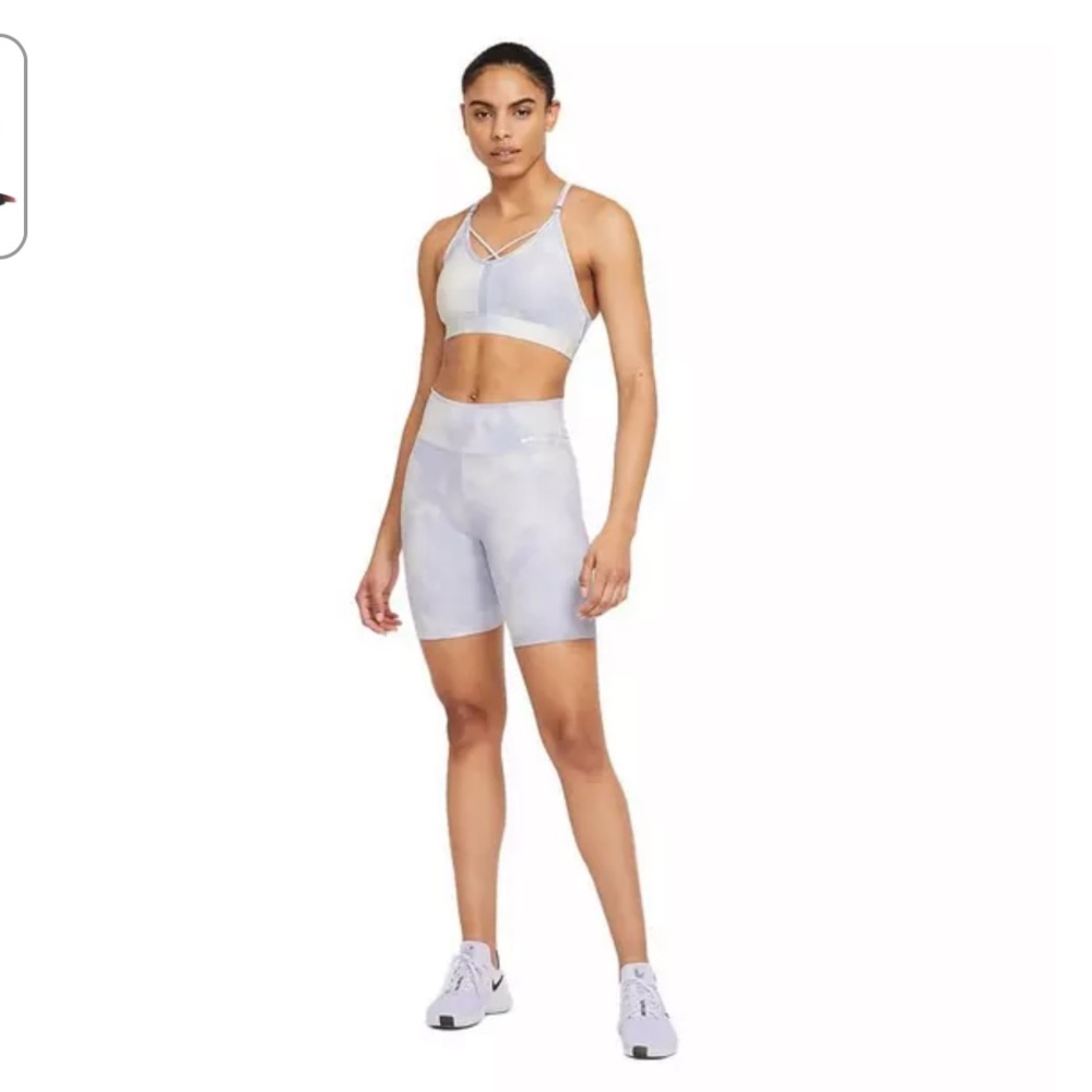 Nike Women's One Icon Clash 7" Printed Shorts